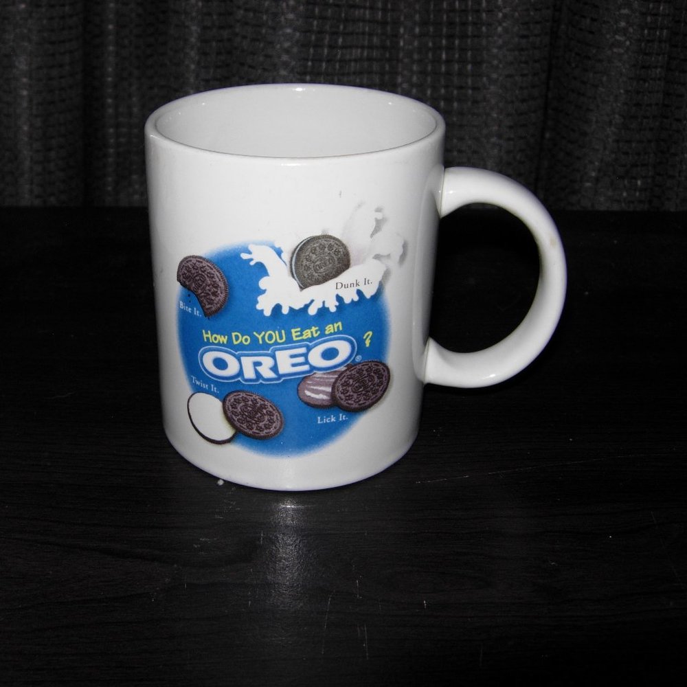 Vintage Nabisco Oreo Cookies Milk Tea Coffee Mug Cup How Do You Eat Oreos